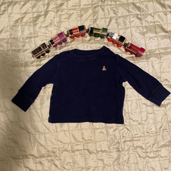 3 Gap Long Sleeve Tees - Picture 3 of 3